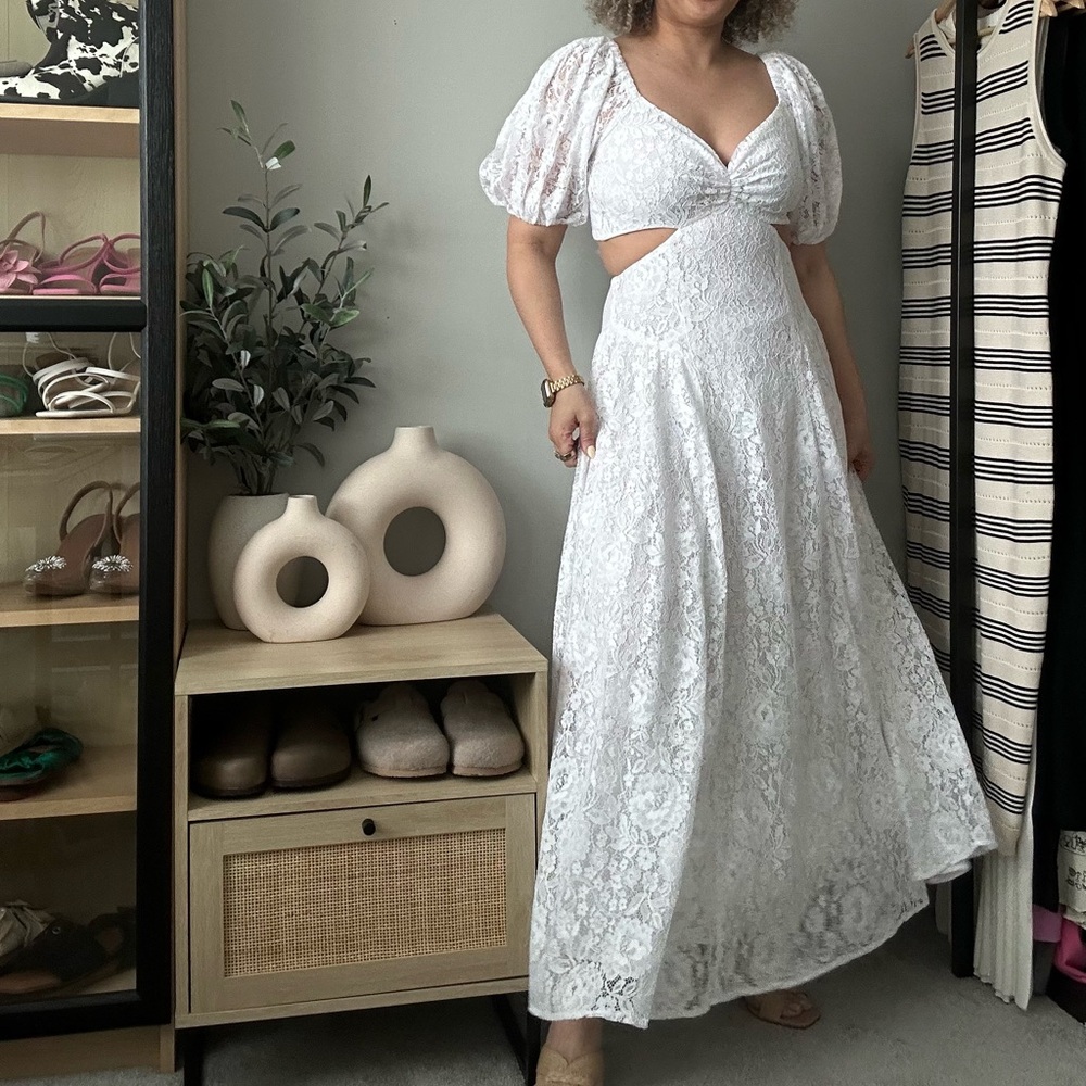 Abercrombie white lace cutout dress (medium)